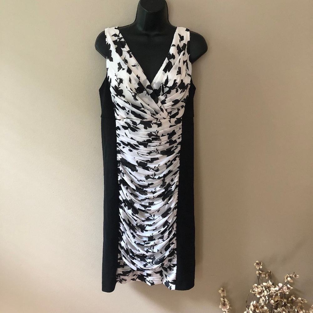 White House Black Market Dress  Size 10